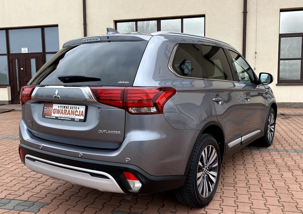 Mitsubishi Outlander cena 94900 przebieg: 106000, rok produkcji 2019 z Świeradów-Zdrój małe 781